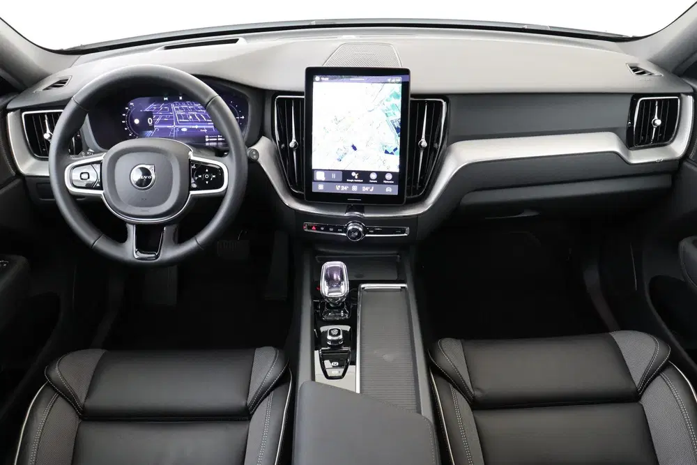 Volvo XC60 T6 PLUG-IN HYBRID AWD PLUS BLACK EDITION uit 2025, foto 6