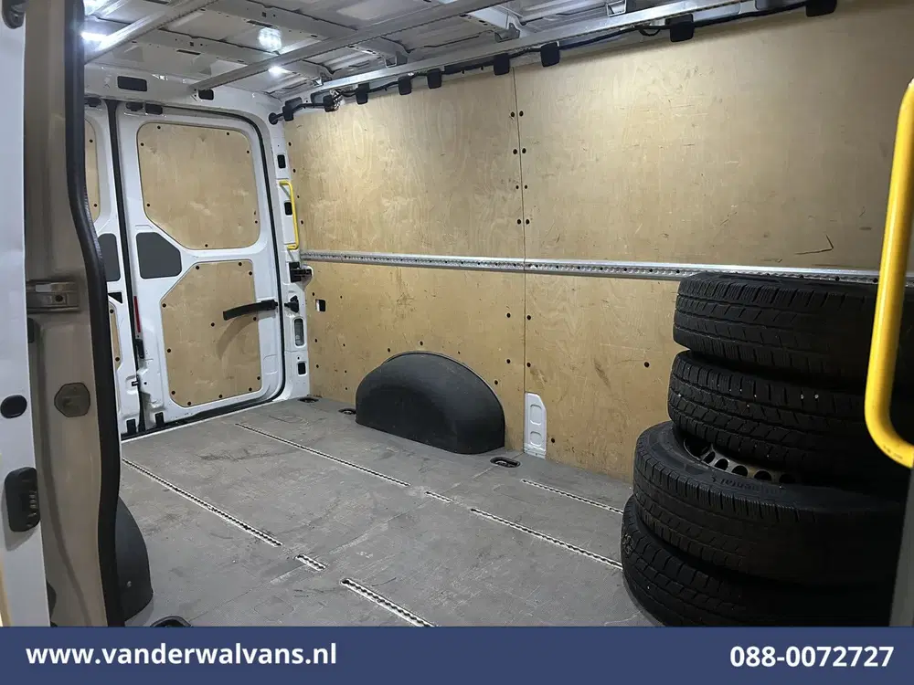 Volkswagen Crafter 2.0 TDI L3H2 L2H1 Euro6 Airco uit 2020, foto 12