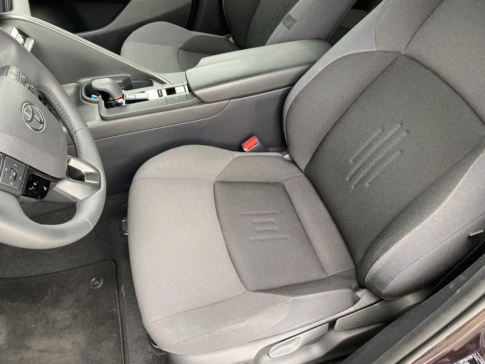 Toyota C-HR 1.8 Hybrid 140 Business Plus App-Connect uit 2024, foto 12