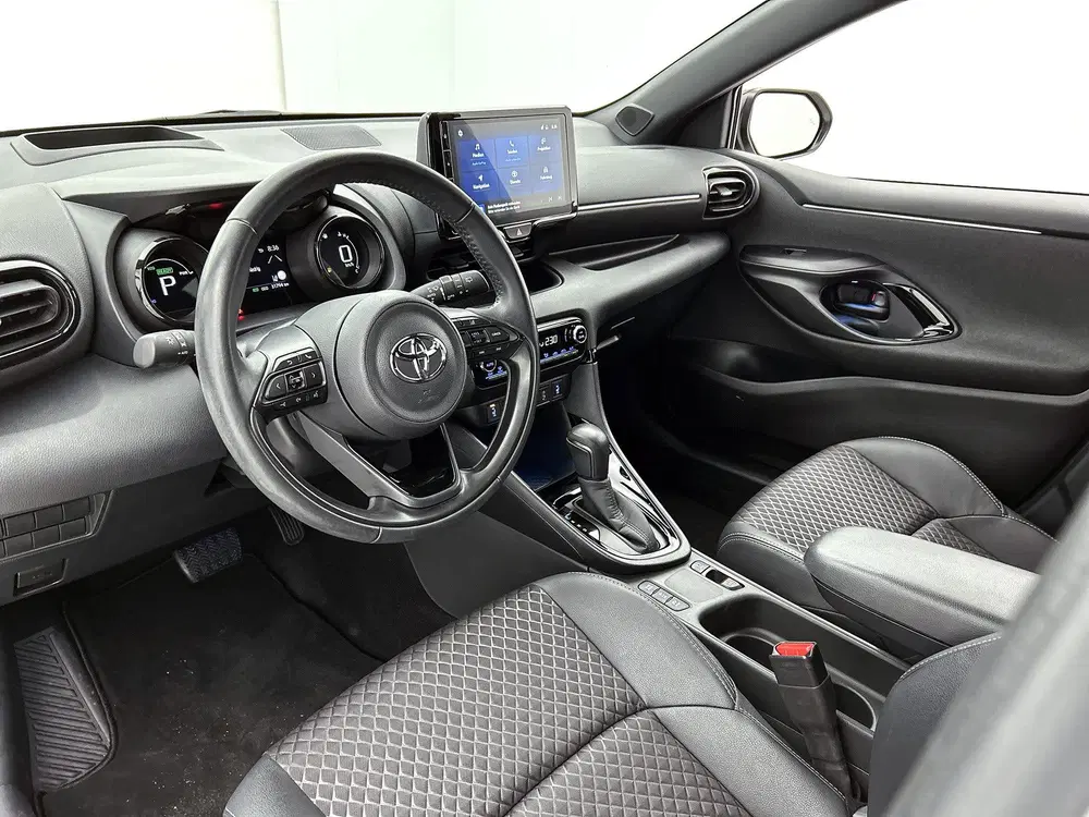 Toyota Yaris 1.5 Hybrid Executive uit 2022, foto 15