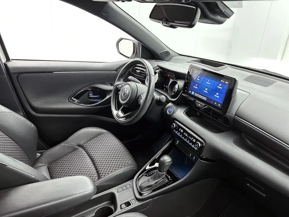 Toyota Yaris 1.5 Hybrid Executive uit 2022, foto 6
