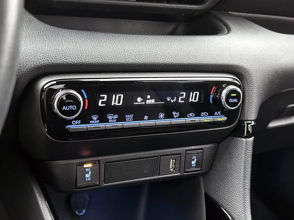 Toyota Yaris 1.5 Hybrid Executive uit 2022, foto 9