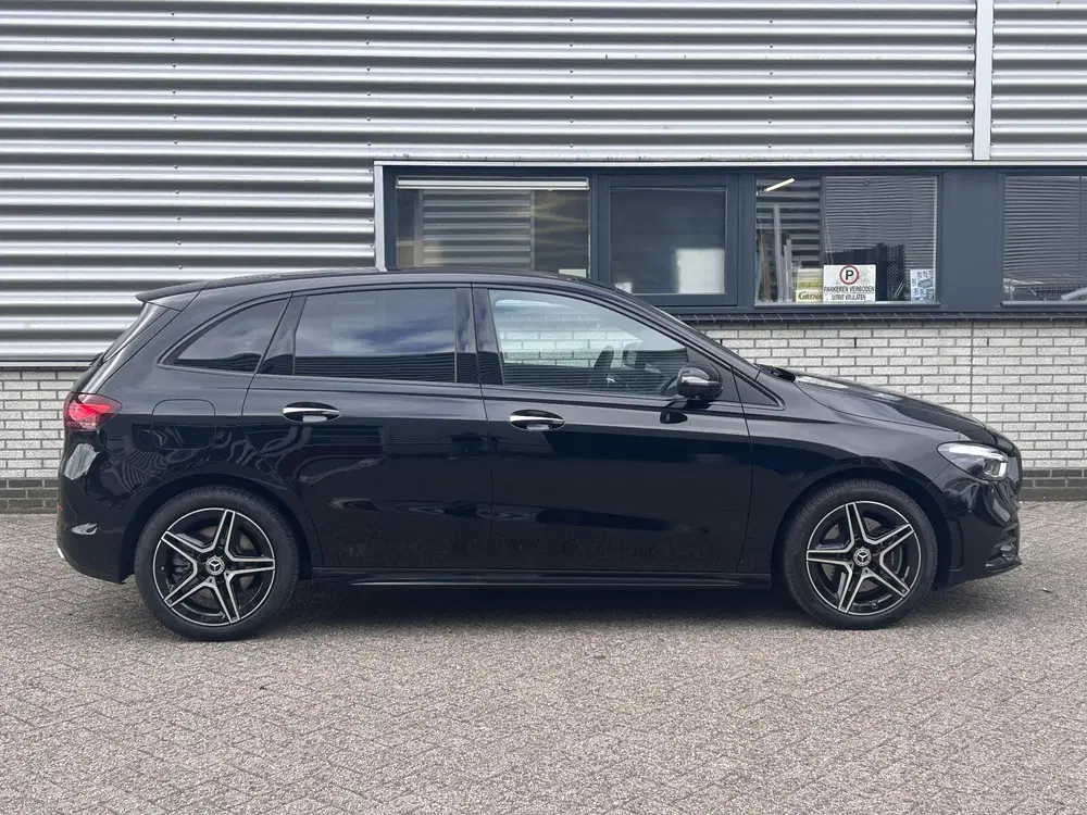 Mercedes-Benz B-Klasse 250 e Business Solution AMG uit 2026, foto 3