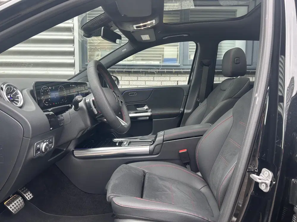 Mercedes-Benz B-Klasse 250 e Business Solution AMG uit 2026, foto 6