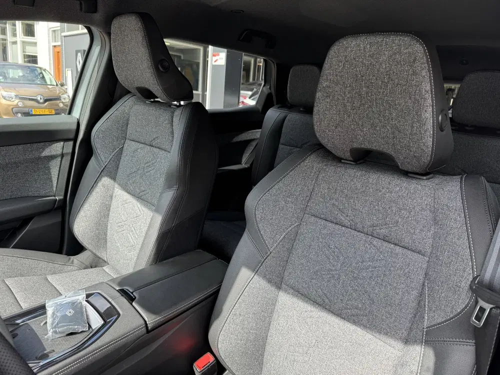 Renault Espace E-Tech full hybrid 200 techno 7P+Pack Soli uit 2025, foto 11