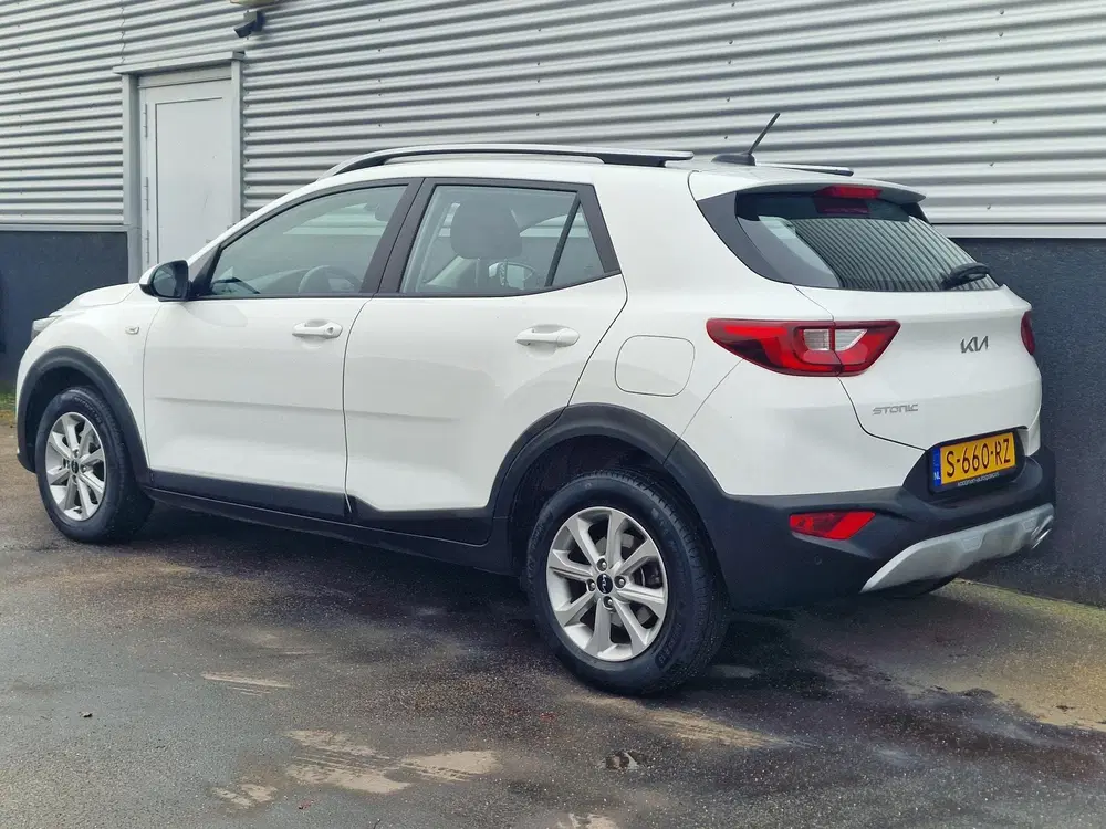 Kia Stonic 1.0 T-GDi MHEV DynamicLine Nieuw geleverd uit 2023, foto 3