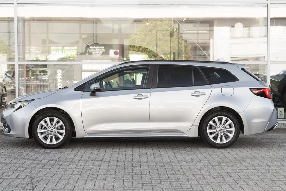 Toyota Corolla Hybrid 140 Active Trekhaak uit 2024, foto 9