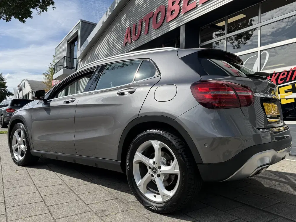 Mercedes-Benz GLA 180 Urban Sport uit 2019, foto 7