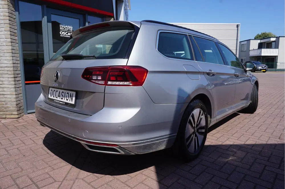 Volkswagen Passat 1.4 TSI PHEV GTE Automaat uit 2022, foto 7