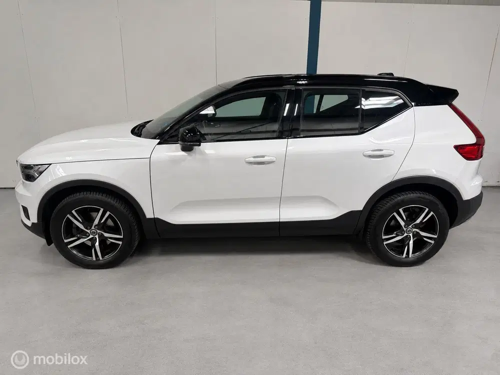 Volvo XC40 2.0 T4 AWD R-Design AUTOMAAT uit 2019, foto 11