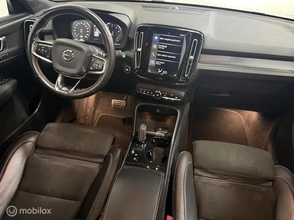 Volvo XC40 2.0 T4 AWD R-Design AUTOMAAT uit 2019, foto 3
