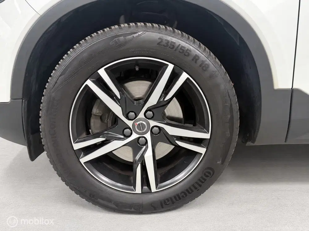Volvo XC40 2.0 T4 AWD R-Design AUTOMAAT uit 2019, foto 4