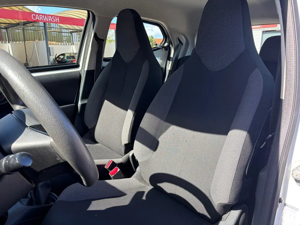 Toyota Aygo 1.0 VVT-i x-fun uit 2019, foto 11