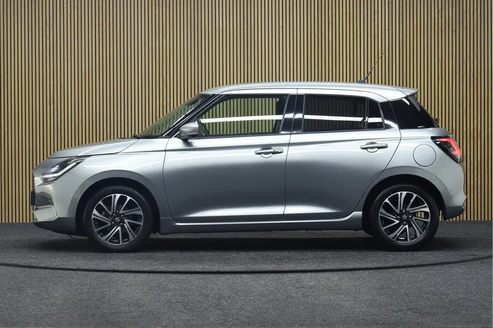 Suzuki Swift 1.2 Style Smart Hybrid uit 2025, foto 2