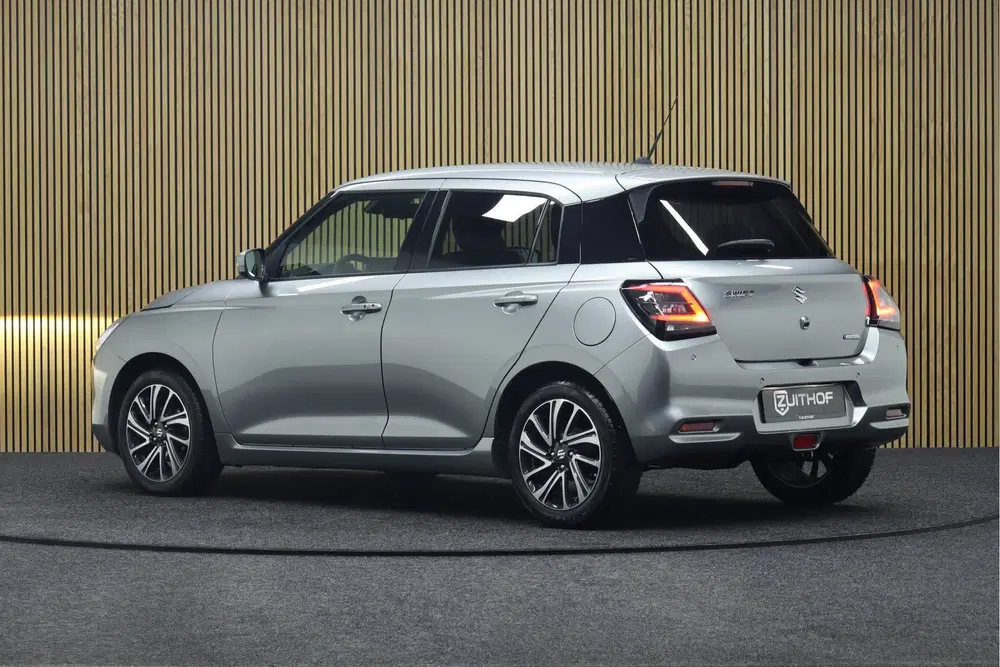 Suzuki Swift 1.2 Style Smart Hybrid uit 2025, foto 3