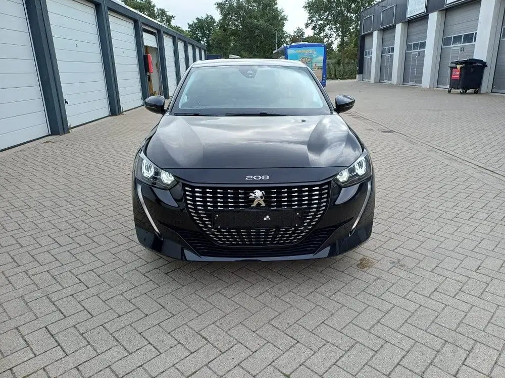 Peugeot 208 Active Pack Puretech 75 uit 2023, foto 2