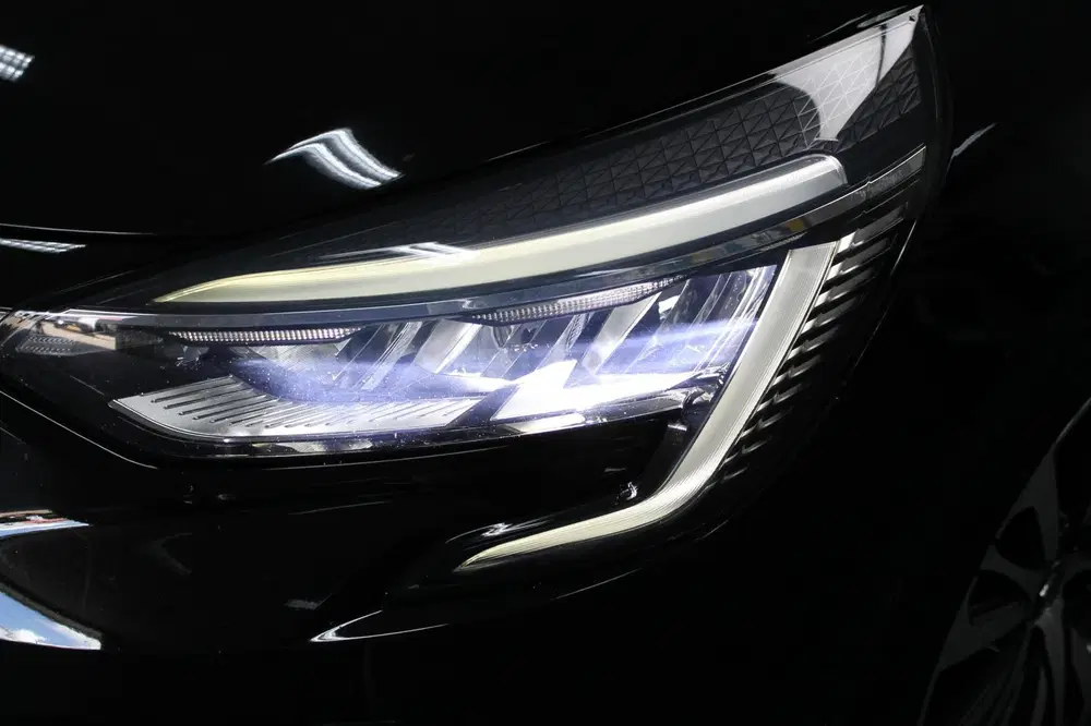 Renault Clio 1.0 TCe Initiale Paris uit 2020, foto 14