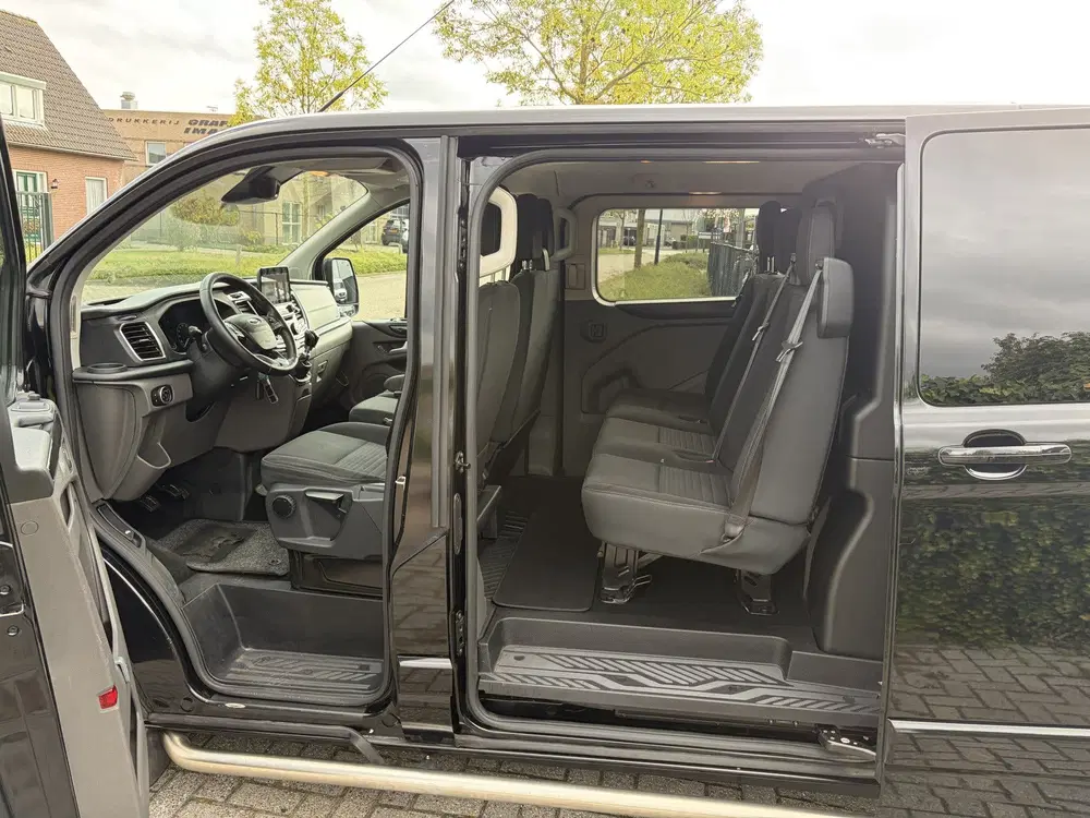 Ford Transit Custom 320 2.0 TDCI 130PK Euro6 L2H1 Limited DC uit 2020, foto 14