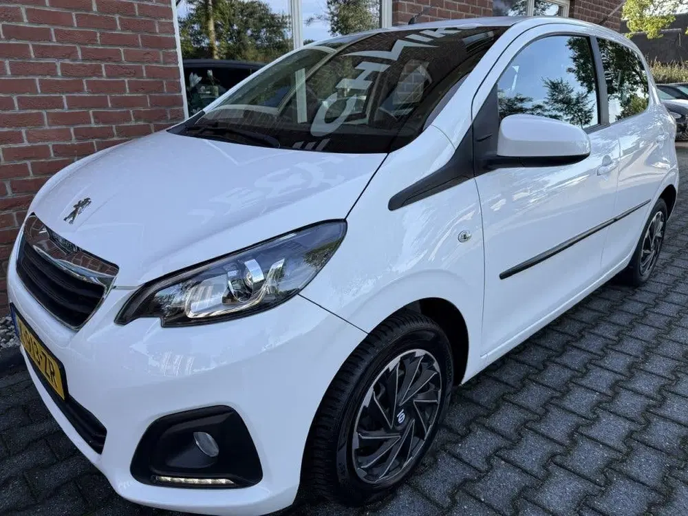 Peugeot 108 1.0 e-VTi Active CARPLAY uit 2021, foto 12