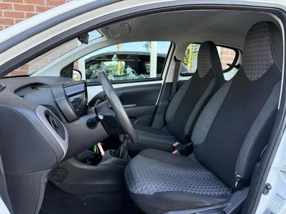 Peugeot 108 1.0 e-VTi Active CARPLAY uit 2021, foto 5