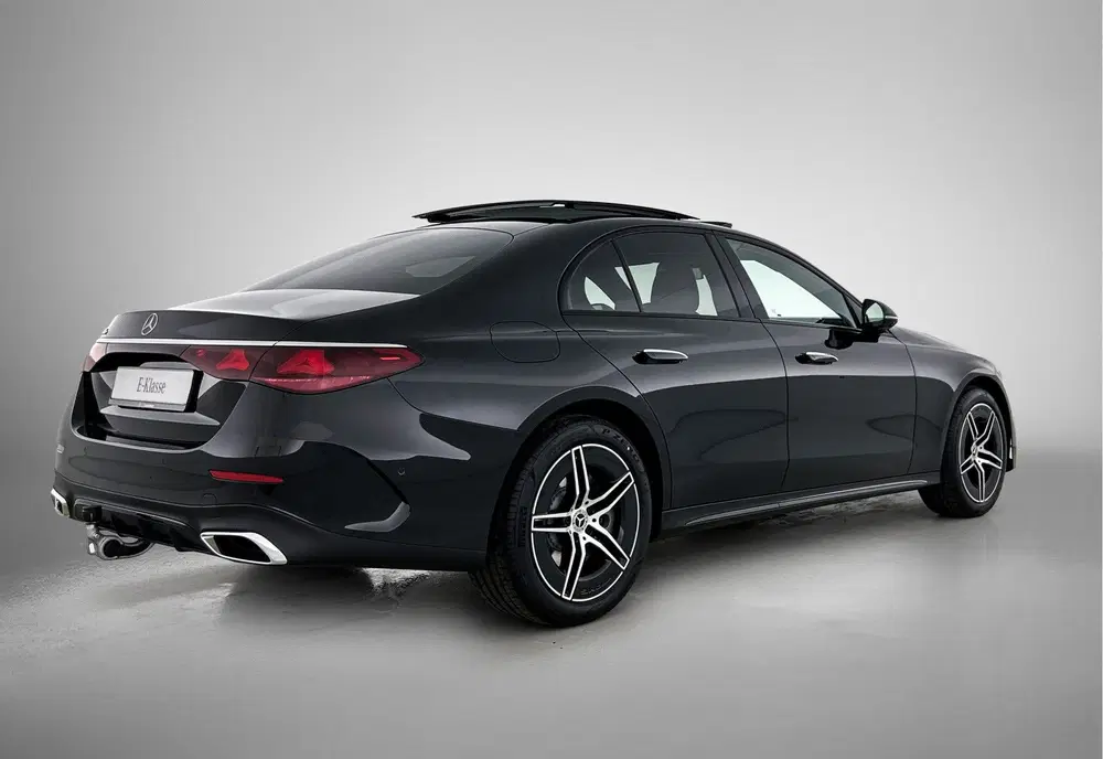 Mercedes-Benz E-Klasse 300 e Business Solution AMG uit 2026, foto 2