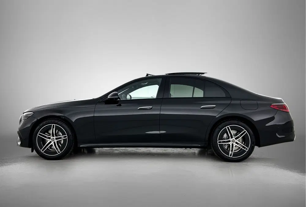 Mercedes-Benz E-Klasse 300 e Business Solution AMG uit 2026, foto 3