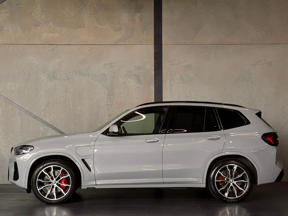BMW X3 XDrive30e M-Sport uit 2023, foto 2