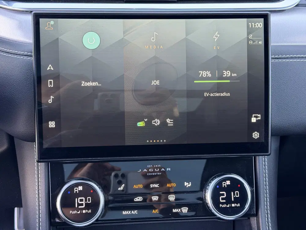 Jaguar F-Pace 2.0 P400e PHEV R-Dynamic SE uit 2022, foto 11