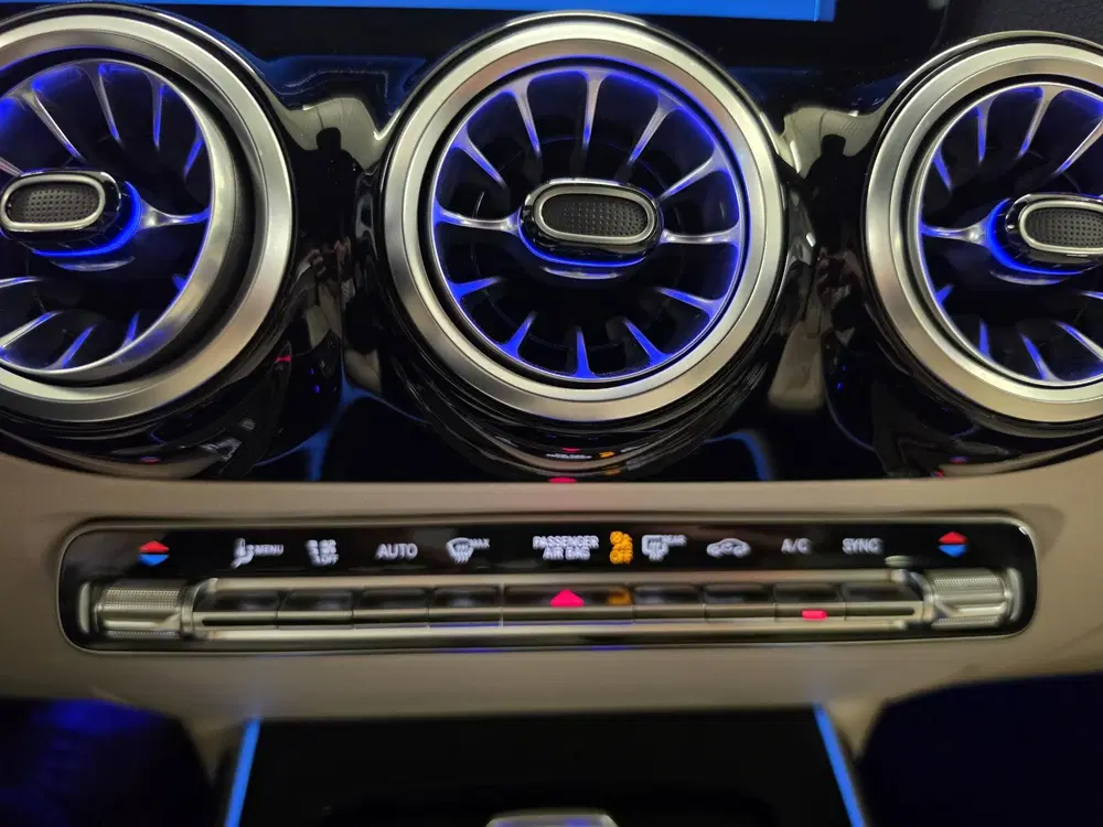 Mercedes-Benz B-Klasse 180 Luxury Line uit 2024, foto 12