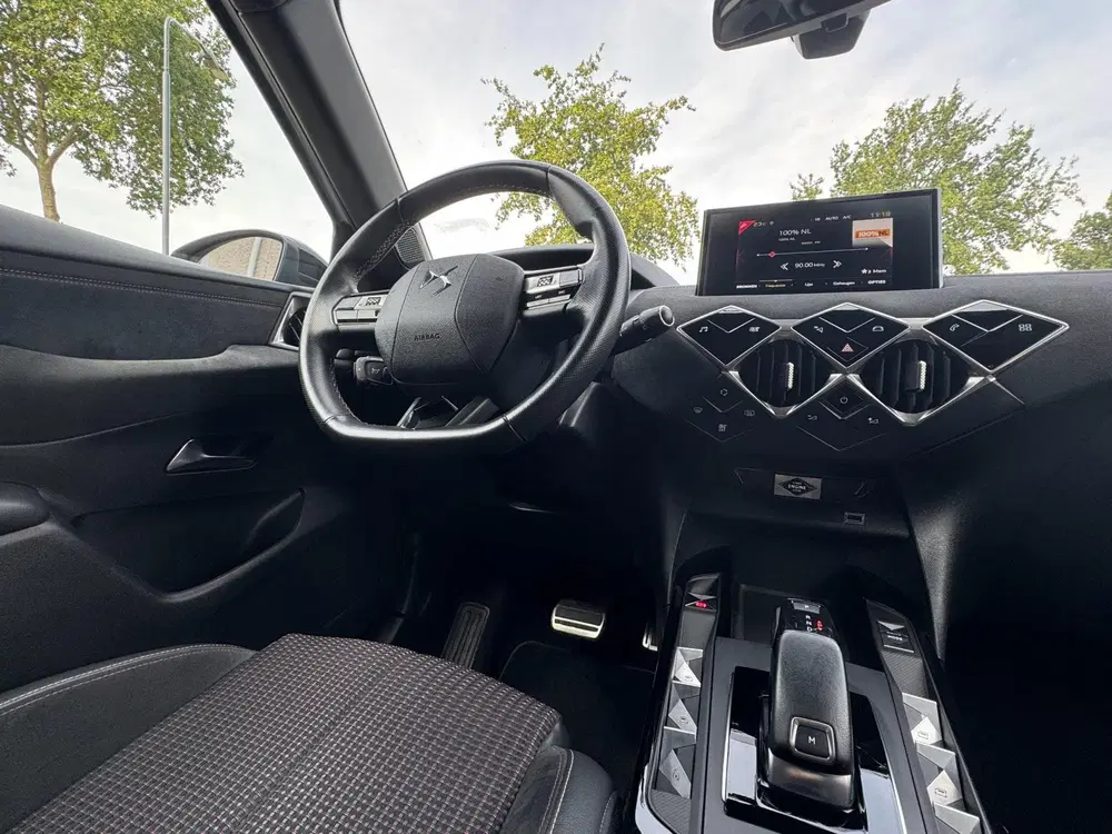 DS Automobiles DS 3 Crossback DS 3 Crossback 1.2 PureTech Business AUTOM uit 2019, foto 12