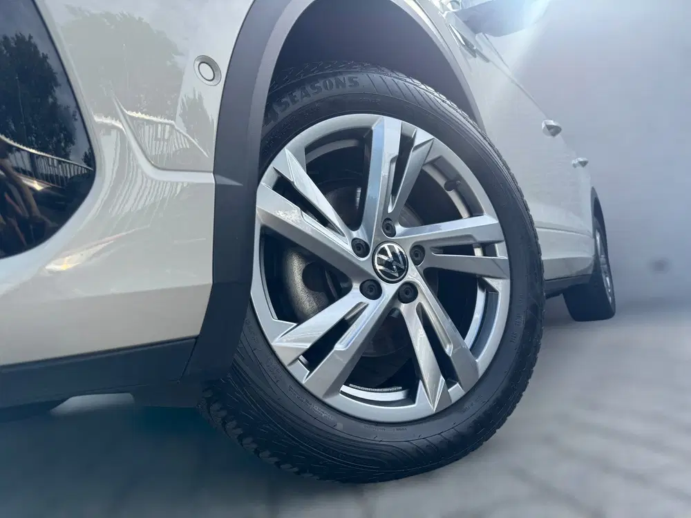 Volkswagen T-Roc 1.0 TSI R-Line Ascot Grey uit 2024, foto 3