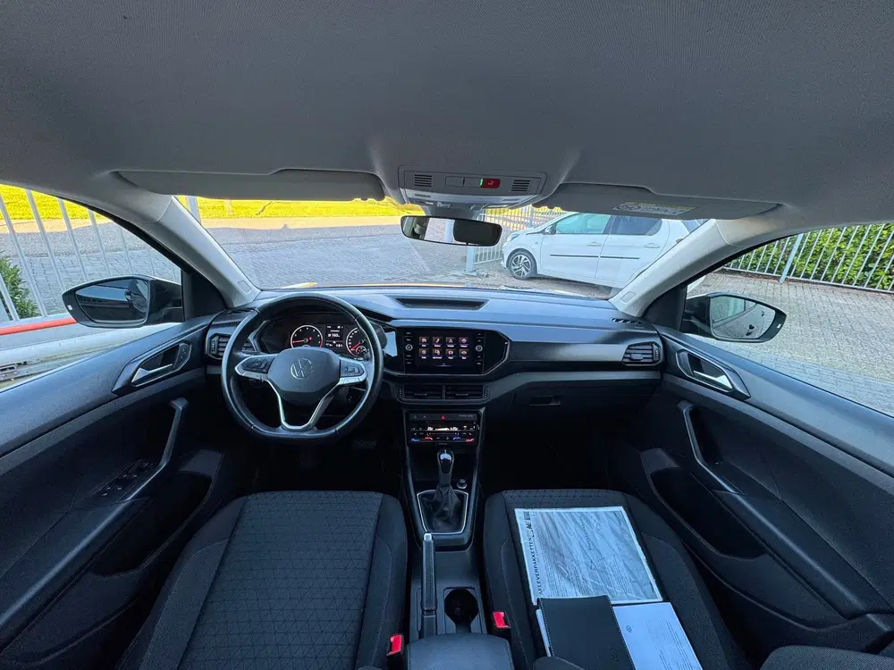 Volkswagen T-Cross 1.0 TSI Life CAMERA uit 2022, foto 2