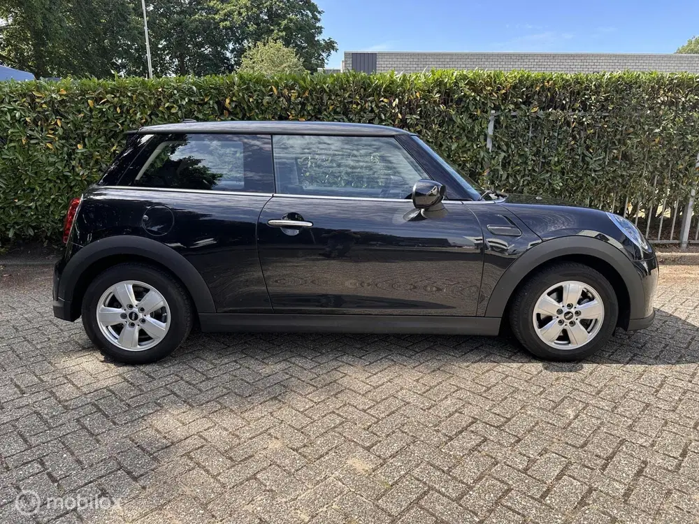 Mini Cooper 1.5 Cooper Essential automaat 2023 uit 2023, foto 10