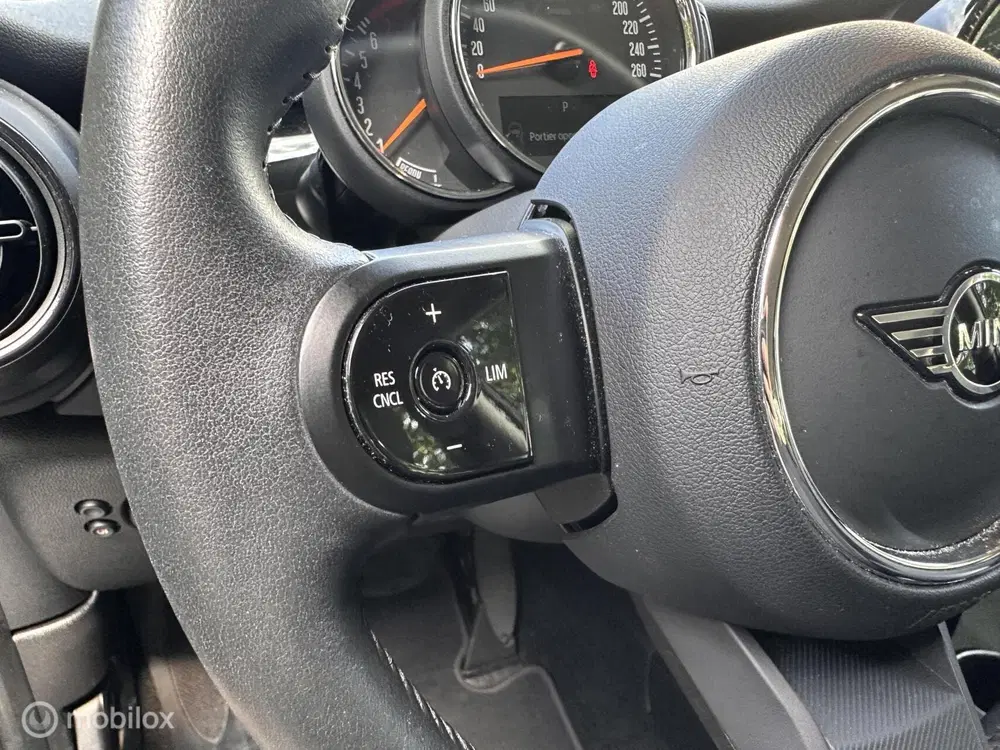 Mini Cooper 1.5 Cooper Essential automaat 2023 uit 2023, foto 13