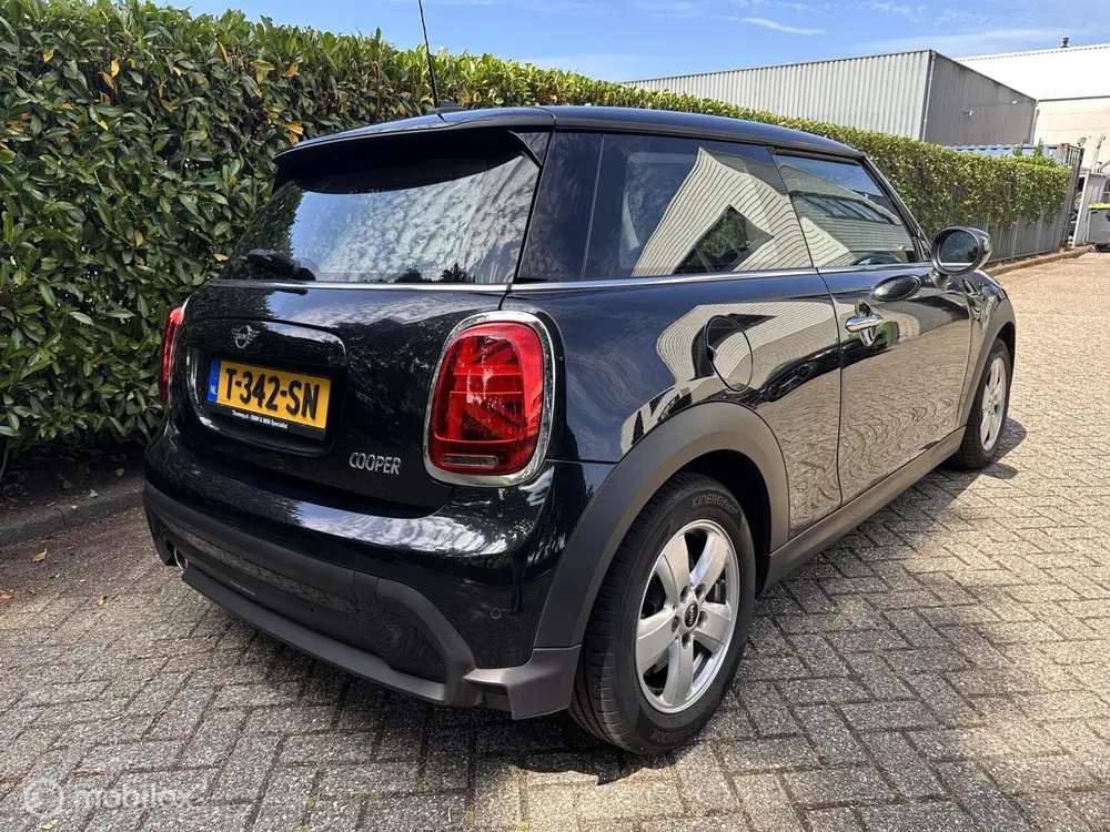 Mini Cooper 1.5 Cooper Essential automaat 2023 uit 2023, foto 9