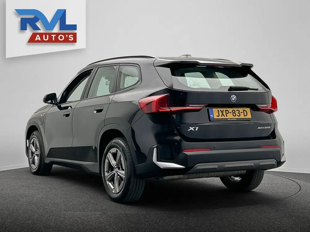 BMW X1 XDrive30e PHEV Widescreen Carplay Navigati uit 2023, foto 3