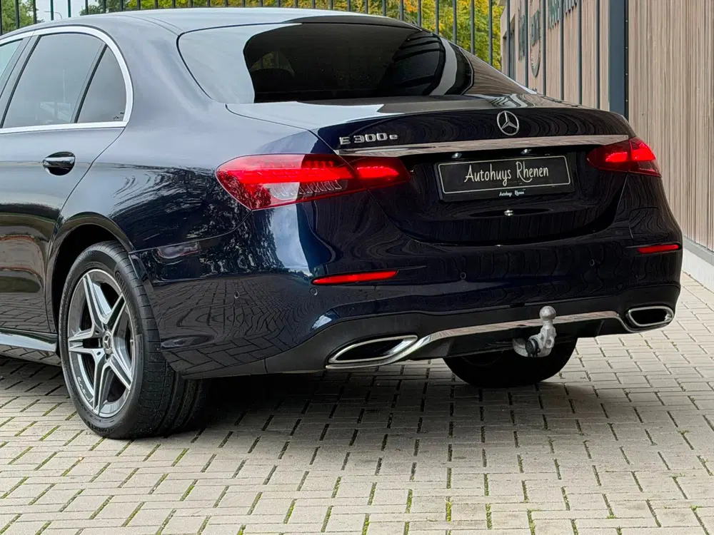 Mercedes-Benz E-Klasse 300 e AMG Line uit 2023, foto 9