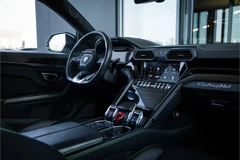 Lamborghini Urus 4.0 V8 uit 2023, foto 10