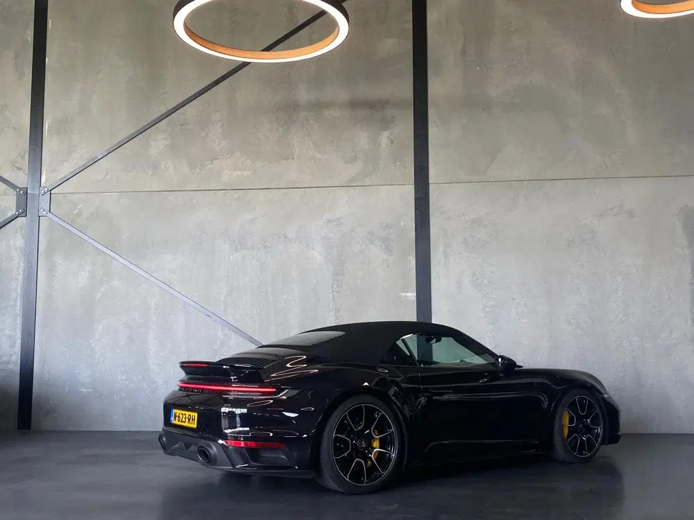 Porsche 911 3.8 Turbo S uit 2021, foto 10