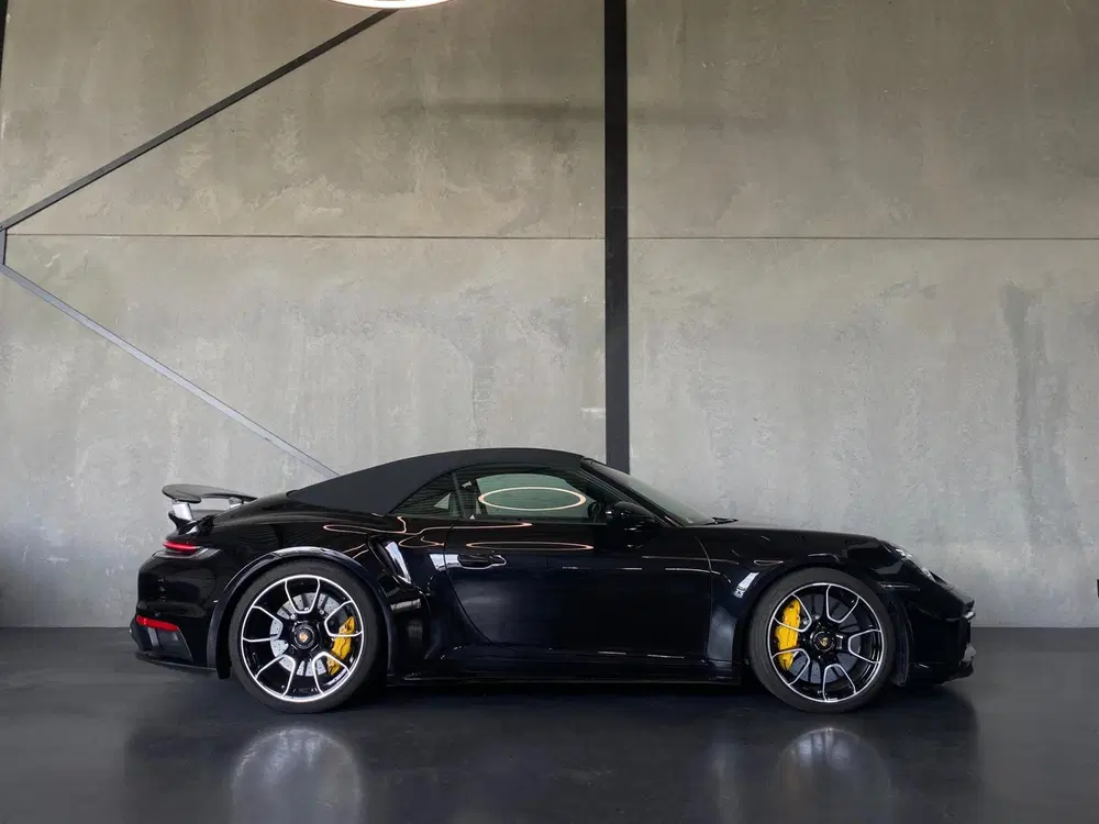 Porsche 911 3.8 Turbo S uit 2021, foto 11