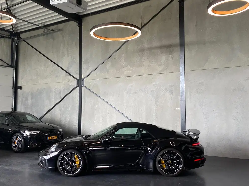 Porsche 911 3.8 Turbo S uit 2021, foto 3