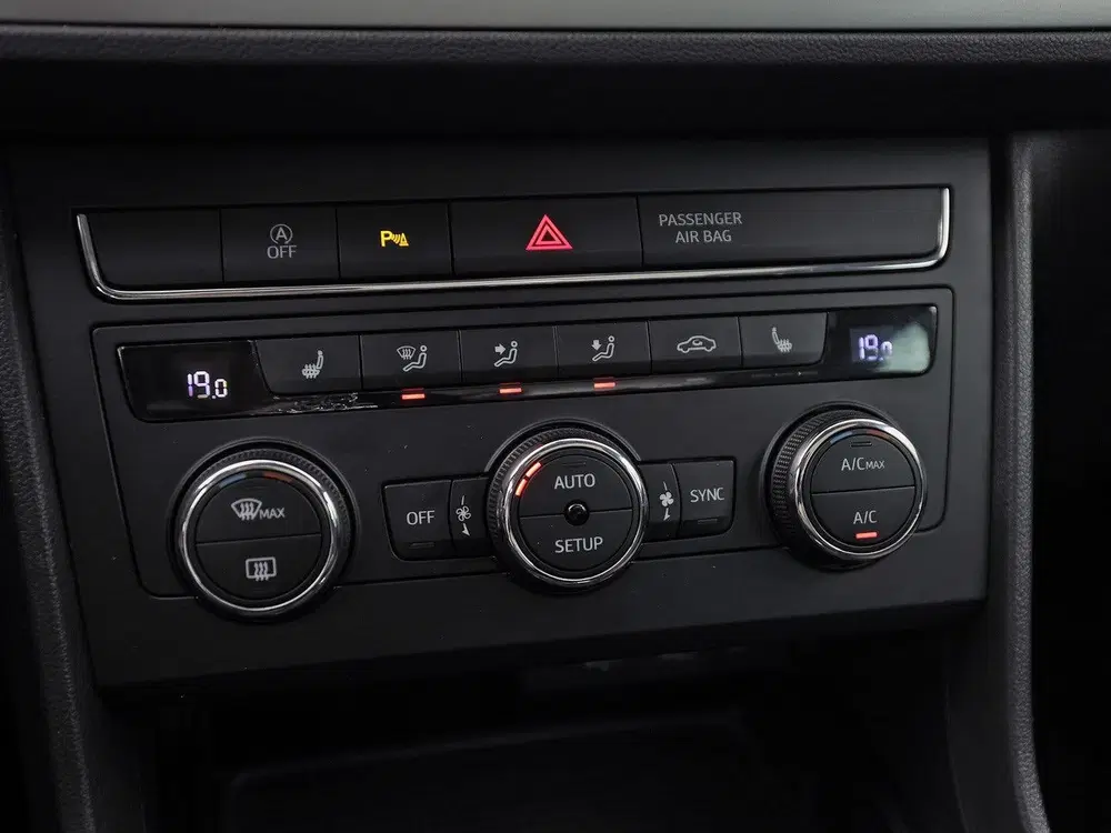SEAT Leon 1.0 TSI Sport (PANORAMADAK uit 2019, foto 10