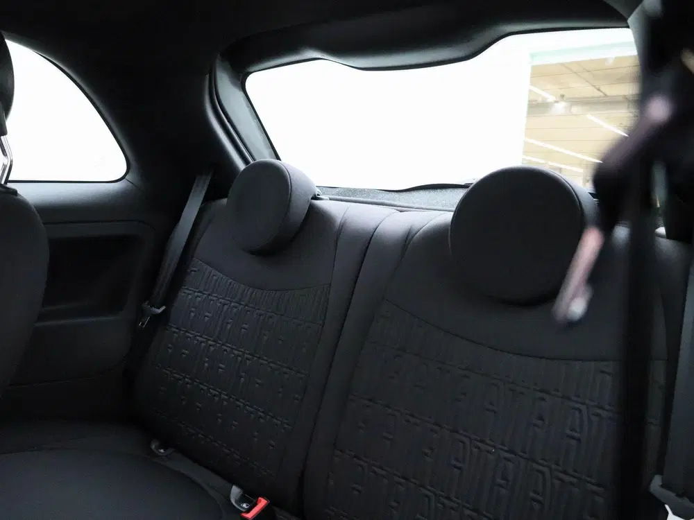 Fiat 500 1.0 Hybrid Dolcevita uit 2023, foto 11