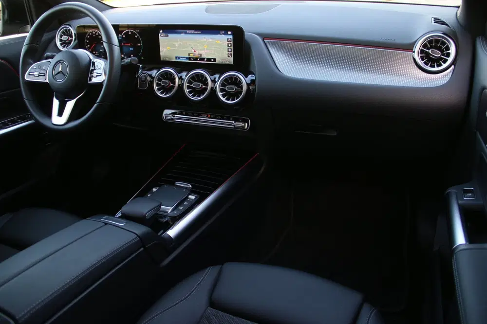 Mercedes-Benz EQA 250+ Business Edition 71 kWh PANO-DAK SOH uit 2023, foto 15