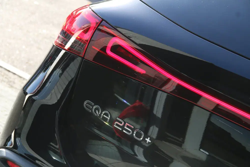 Mercedes-Benz EQA 250+ Business Edition 71 kWh PANO-DAK SOH uit 2023, foto 6
