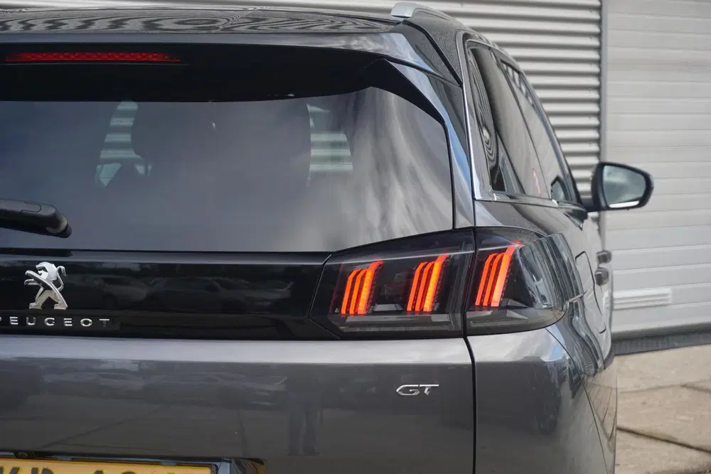 Peugeot 5008 1.2 TURBO 130 GT AUTOMAAT 7-Persoons uit 2023, foto 8
