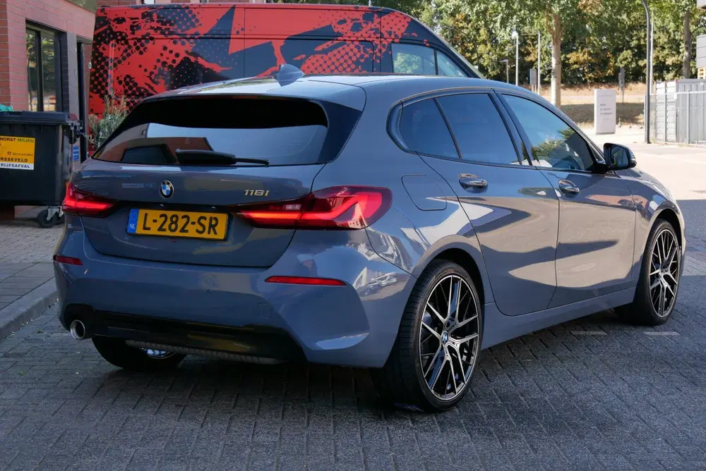 BMW 1-serie 118i Executive. sport.navi.sportstoel.vitu uit 2021, foto 12