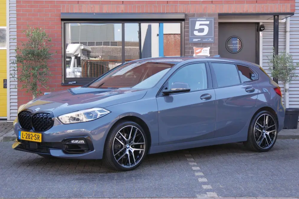 BMW 1-serie 118i Executive. sport.navi.sportstoel.vitu uit 2021, foto 3
