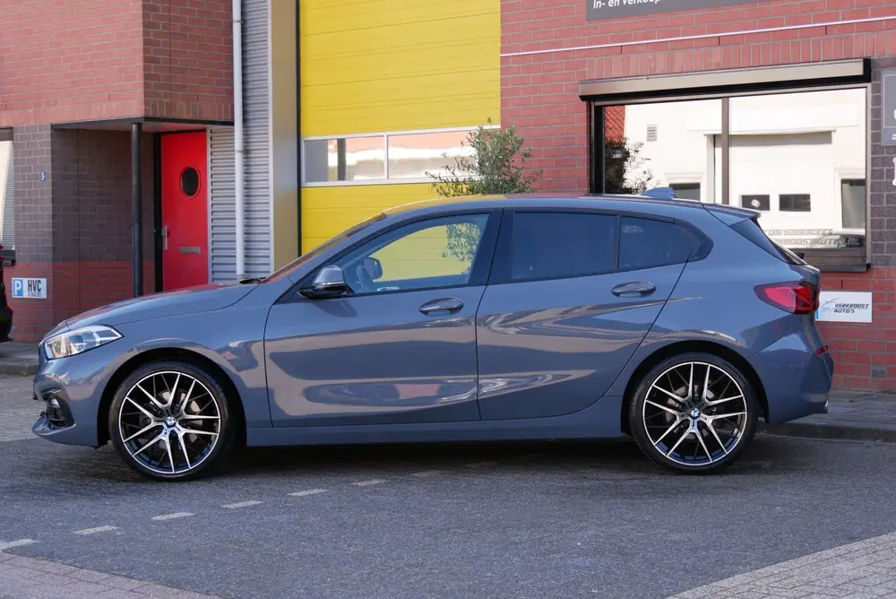 BMW 1-serie 118i Executive. sport.navi.sportstoel.vitu uit 2021, foto 4