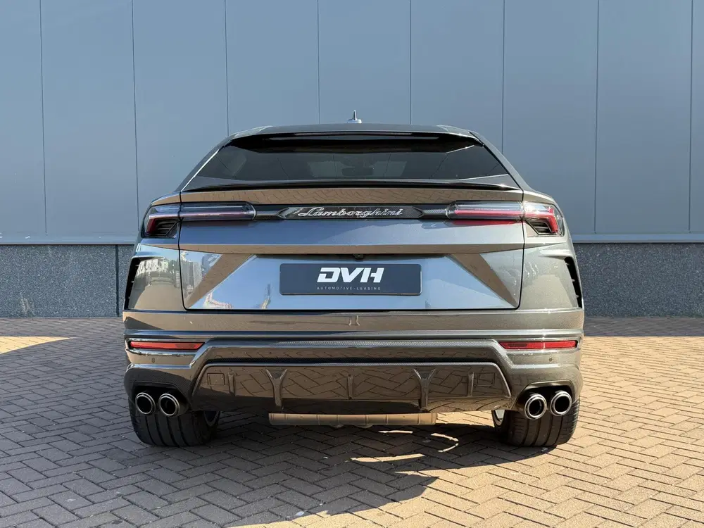 Lamborghini Urus 4.0 V8 AKRA uit 2020, foto 5